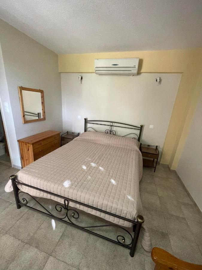 Vasilikos Apartments Paralia Agias Foteinis Esterno foto