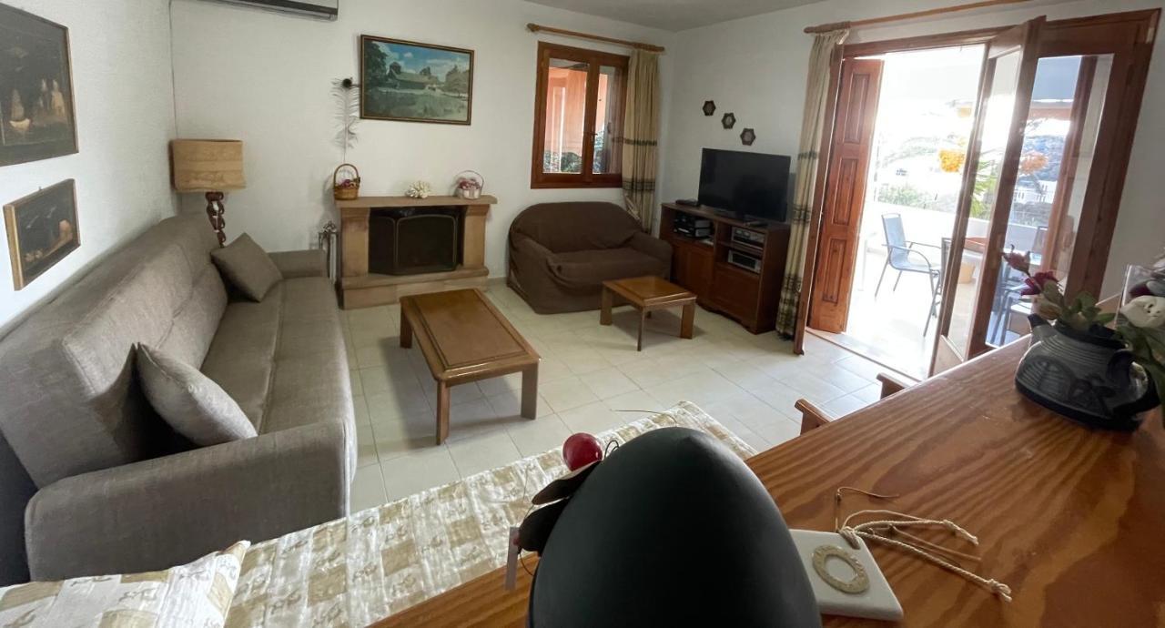 Vasilikos Apartments Paralia Agias Foteinis Esterno foto